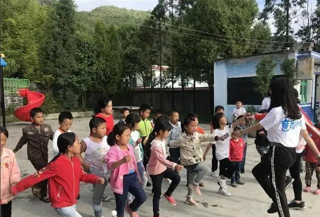 努力打好教育翻身仗人投入不够一直是困扰教育展开的瓶颈