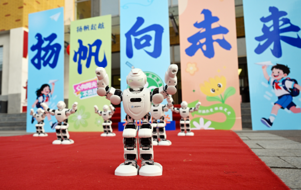 主题班会一体化德育形式年级分层施行善行笃行远行 主题班会一体化德育形式年级分层施行善行笃行远行